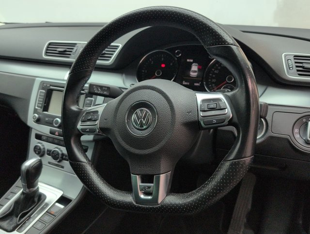 USED 2015 15 Volkswagen CC 2.0 TDI Bluemotion Tech R-Line Saloon 4dr Diesel DSg Euro 5 (s/S) (177 Ps) - Satnav, Heated Seats, Alloy