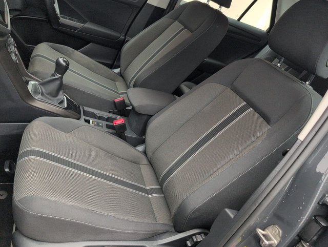 USED 2019 Y Volkswagen T-Roc 1.0 TSI Gpf SE Suv 5dr Petrol Manual Euro 6 (s/S) (115 Ps) Cruise Control+front Assist