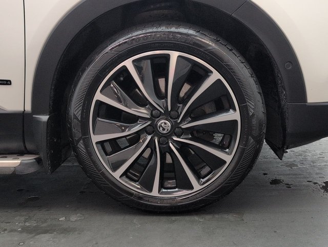 USED 2020 70 Vauxhall Grandland X 1.6 13.2kwh Elite Nav Suv 5dr Petrol Plug-In Hybrid Auto 4WD Euro 6 (s/S) Hybrid4 (300 Ps) Heated Windscreen+navigation