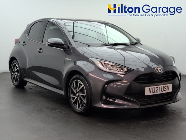 USED 2021 21 Toyota Yaris 1.5 Vvt-H Design Hatchback 5dr Petrol Hybrid E-Cvt Euro 6 (s/S) (116 Ps) Reversing Camera+bluetooth