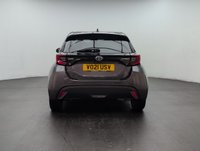 USED 2021 21 Toyota Yaris 1.5 Vvt-H Design Hatchback 5dr Petrol Hybrid E-Cvt Euro 6 (s/S) (116 Ps) Reversing Camera+bluetooth