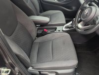 USED 2021 21 Toyota Yaris 1.5 Vvt-H Design Hatchback 5dr Petrol Hybrid E-Cvt Euro 6 (s/S) (116 Ps) Reversing Camera+bluetooth