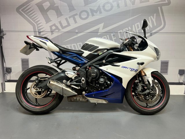 2013 13 Triumph Daytona 675 - BUY ONLINE 24 HRS A DAY - FINANCE AVAILABLE - ALL TYPES OF CREDIT ACCEPTED