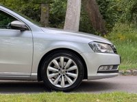 USED 2013 63 VOLKSWAGEN PASSAT 2.0 TDI BlueMotion Tech Highline Estate 5dr Diesel Manual Euro 5 (s/s) (140 ps) 
