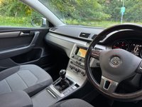 USED 2013 63 VOLKSWAGEN PASSAT 2.0 TDI BlueMotion Tech Highline Estate 5dr Diesel Manual Euro 5 (s/s) (140 ps) 