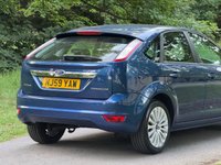 USED 2009 59 FORD FOCUS 1.8 Titanium Hatchback 5dr Petrol Manual (169 g/km, 123 bhp) 