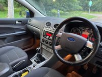 USED 2009 59 FORD FOCUS 1.8 Titanium Hatchback 5dr Petrol Manual (169 g/km, 123 bhp) 
