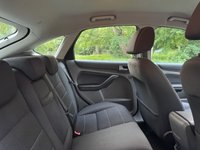 USED 2009 59 FORD FOCUS 1.8 Titanium Hatchback 5dr Petrol Manual (169 g/km, 123 bhp) 