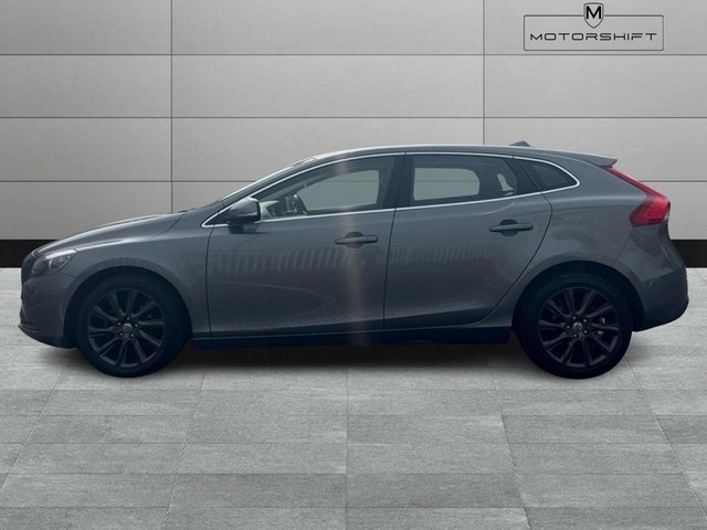 2015 VOLVO V40 - Photo 6