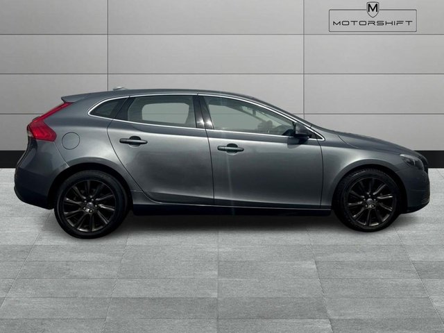 2015 VOLVO V40 - Photo 7