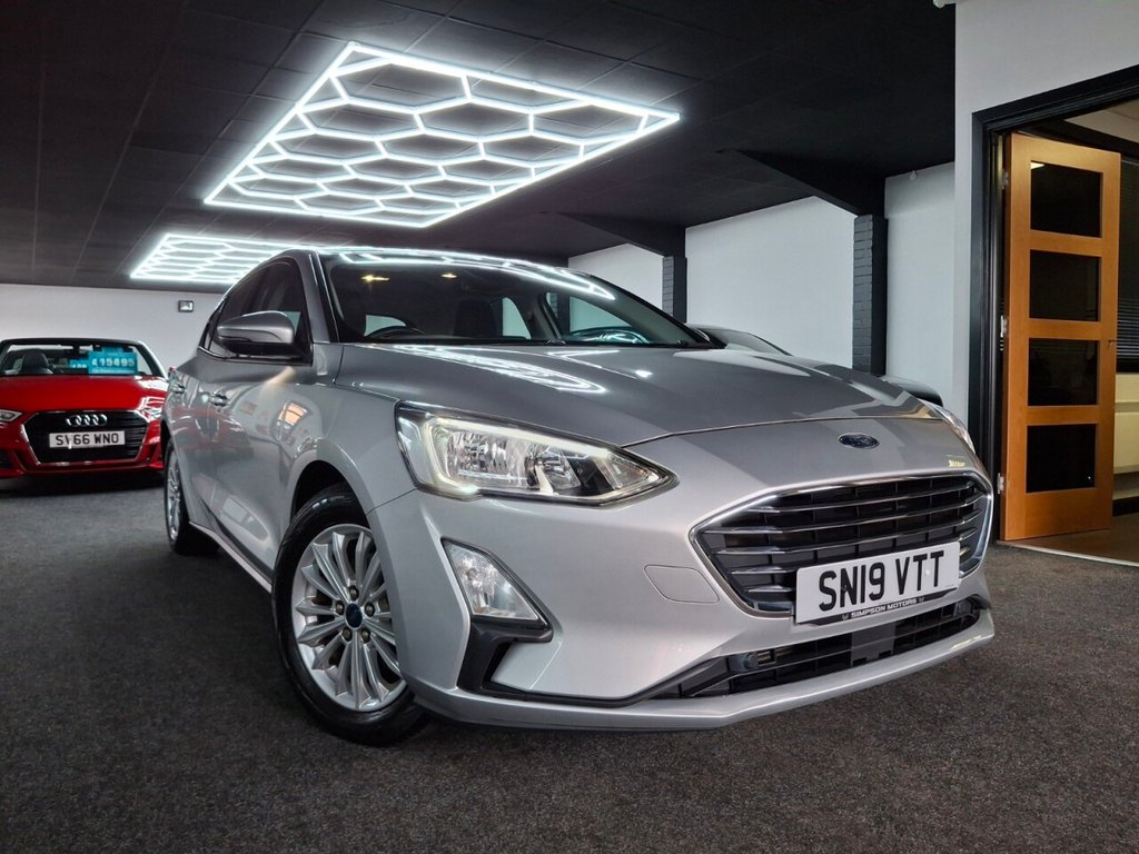 View our FORD FOCUS
