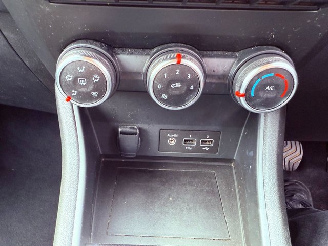 2021 RENAULT CAPTUR 1.0 TCe SE Limited SUV 5dr Petrol Manual Euro 6 (s/s) (90 ps) - Photo 12