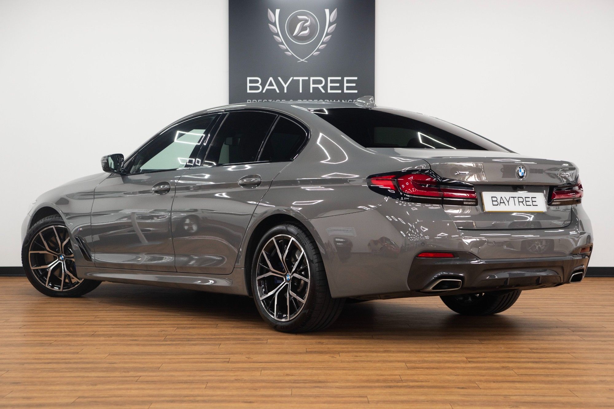 USED 2021 71 BMW 5 SERIES 3.0 530d MHT M Sport Hybrid  