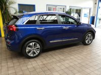 USED 2021 21 KIA NIRO 64kWh 4+ SUV 5dr Electric Auto (201 bhp) SAT NAV SUNROOF HEATED LEATHER REAR VIEW CAMERA PARKING SENSORS 1 OWNER SERVICE HISTORY KIA WARRANTY TILL MARCH 2028