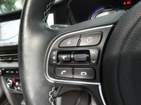 USED 2021 21 KIA NIRO 64kWh 4+ SUV 5dr Electric Auto (201 bhp) SAT NAV SUNROOF HEATED LEATHER REAR VIEW CAMERA PARKING SENSORS 1 OWNER SERVICE HISTORY KIA WARRANTY TILL MARCH 2028