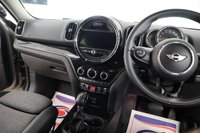 USED 2017 67 MINI COUNTRYMAN 2.0 Cooper D SUV 5dr Diesel Auto Euro 6 (s/s) (150 ps) &pound;10735 FACTORY OPTIONS LOW MILES FANTATIC OPORTUNITY TO BUY THIS HIGHLEY SPECKED MINI