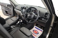 USED 2017 67 MINI COUNTRYMAN 2.0 Cooper D SUV 5dr Diesel Auto Euro 6 (s/s) (150 ps) &pound;10735 FACTORY OPTIONS LOW MILES FANTATIC OPORTUNITY TO BUY THIS HIGHLEY SPECKED MINI