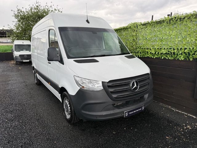 View our MERCEDES-BENZ SPRINTER