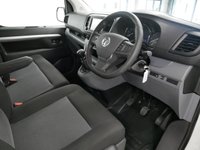 USED 2021 21 VAUXHALL VIVARO 3100 2.0 D 120 BHP L2 SPORTIVE CREWCAB 6 SEATER ( SAT NAV ) 6 SEATER | L2 LONG | SAT NAV | AIR CON