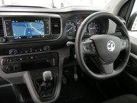 USED 2021 21 VAUXHALL VIVARO 3100 2.0 D 120 BHP L2 SPORTIVE CREWCAB 6 SEATER ( SAT NAV ) 6 SEATER | L2 LONG | SAT NAV | AIR CON
