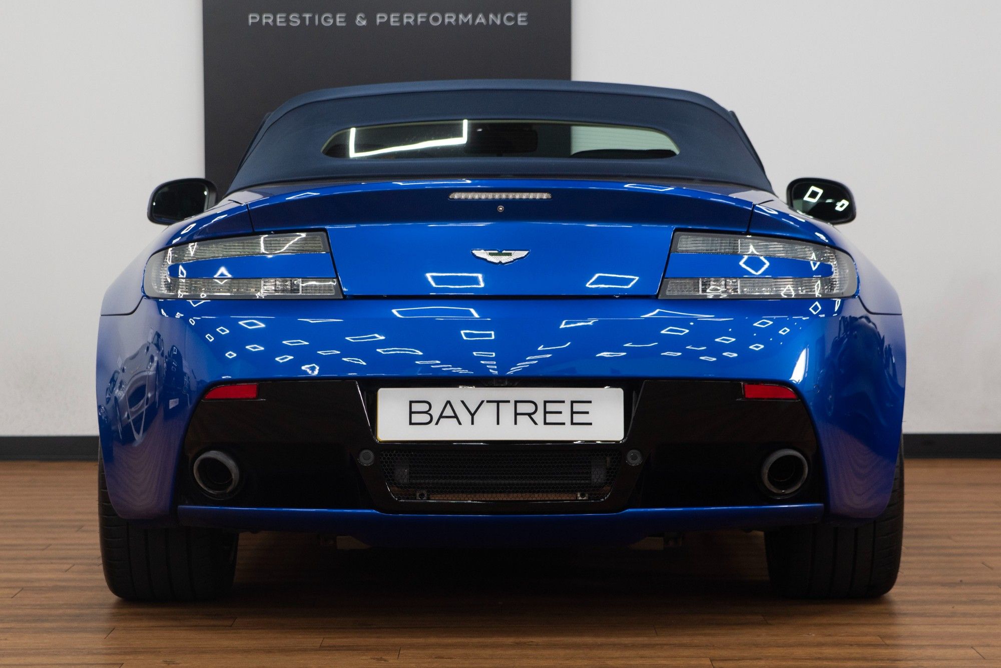 USED 2017 V ASTON MARTIN VANTAGE 4.7 V8 S Roadster 