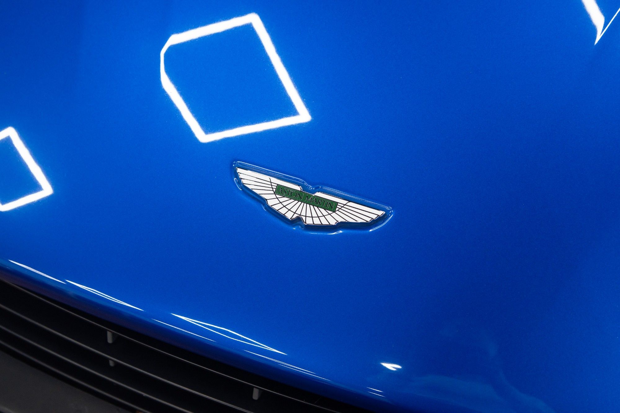 USED 2017 V ASTON MARTIN VANTAGE 4.7 V8 S Roadster 
