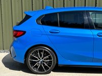 USED 2020 70 BMW 1 SERIES 2.0 M135i Hatchback 5dr Petrol Auto xDrive Euro 6 (s/s) (306 ps) PRO PACK & HARMAN KARDON