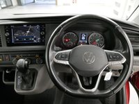 USED 2021 21 VOLKSWAGEN TRANSPORTER T32 2.0 BITDI 204 BHP LWB HIGHLINE DSG AUTO KOMBI 5 SEATER ( NAV ! ) 1 OWNER | 5 SEATS | TOP SPEC | DSG AUTO !