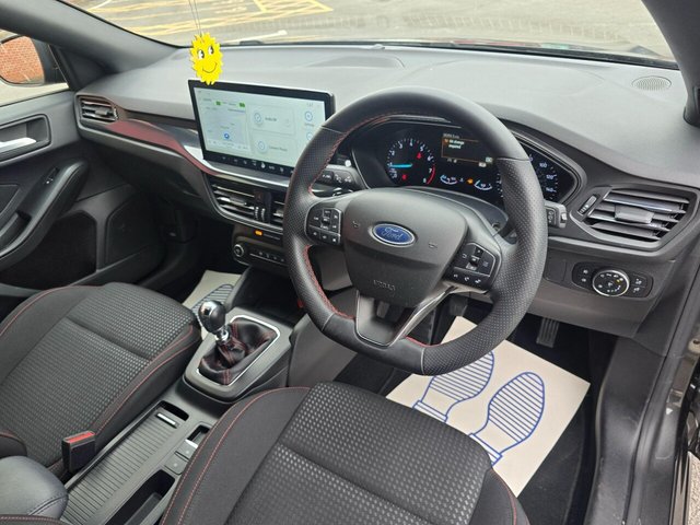 2022 FORD FOCUS - Photo 4