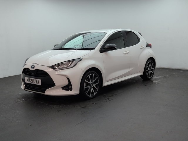 USED 2021 21 Toyota Yaris 1.5 Vvt-H Dynamic Hatchback 5dr Petrol Hybrid E-Cvt Euro 6 (s/S) (116 Ps) - Reverse Cam, Privacy, Sensors