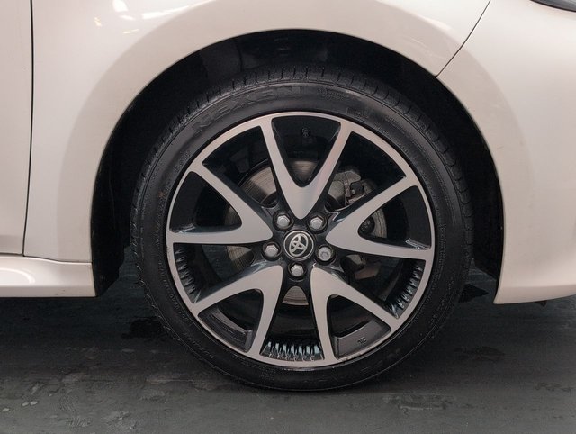 USED 2021 21 Toyota Yaris 1.5 Vvt-H Dynamic Hatchback 5dr Petrol Hybrid E-Cvt Euro 6 (s/S) (116 Ps) - Reverse Cam, Privacy, Sensors