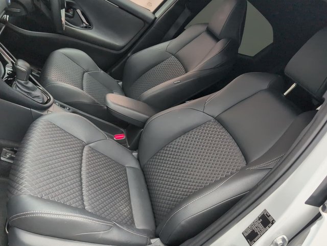 USED 2021 21 Toyota Yaris 1.5 Vvt-H Dynamic Hatchback 5dr Petrol Hybrid E-Cvt Euro 6 (s/S) (116 Ps) - Reverse Cam, Privacy, Sensors