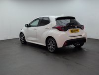 USED 2021 21 Toyota Yaris 1.5 Vvt-H Dynamic Hatchback 5dr Petrol Hybrid E-Cvt Euro 6 (s/S) (116 Ps) - Reverse Cam, Privacy, Sensors