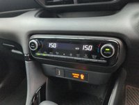 USED 2021 21 Toyota Yaris 1.5 Vvt-H Dynamic Hatchback 5dr Petrol Hybrid E-Cvt Euro 6 (s/S) (116 Ps) - Reverse Cam, Privacy, Sensors