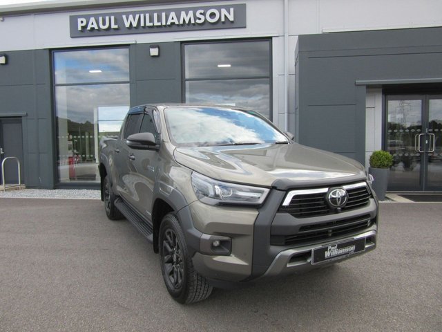 2024 TOYOTA HI-LUX