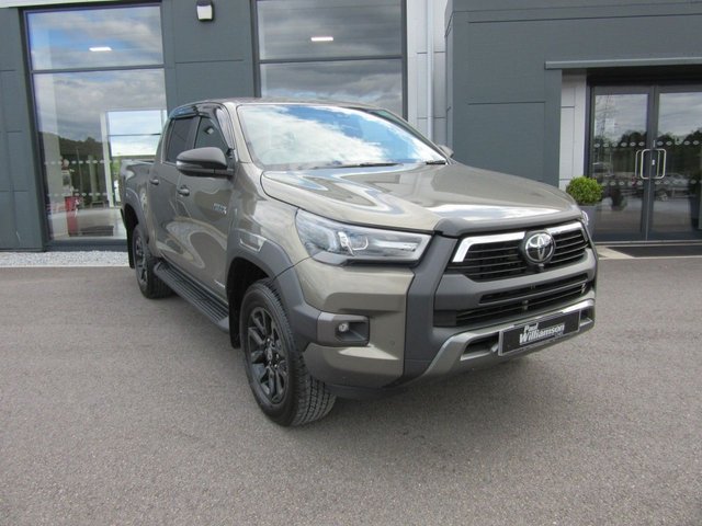 2024 TOYOTA HI-LUX - Photo 5