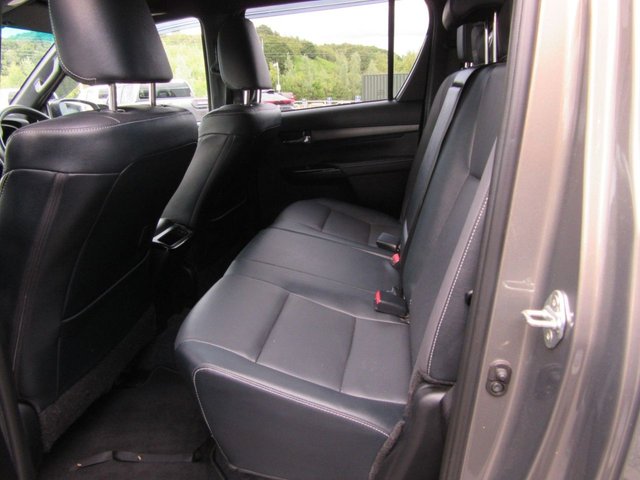 2024 TOYOTA HI-LUX - Photo 10