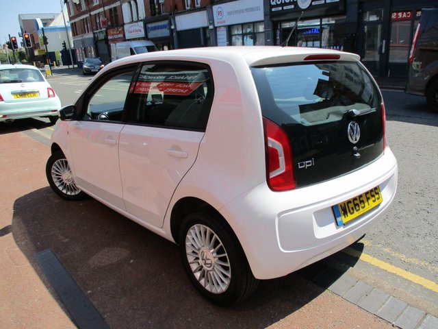 2015 VOLKSWAGEN UP! 1.0 High up! Hatchback 5dr Petrol Manual Euro 5 (75 ps) PRISTINE EXAMPLE ,12 MONTHS MOT ,6 MONTHS WARRANTY ,2 KEYS ,£20 ROAD TAX ,LOTS OFF SERVICE HISTORY PLUS RECEIPTS , - Photo 4