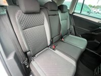 USED 2017 67 VOLKSWAGEN TIGUAN 2.0 TDI SE Navigation SUV 5dr Diesel Manual Euro 6 (s/s) (150 ps) 2 OWNERS FROM NEW GREAT HISTORY 2 KEYS BOOK PACK FULLY SERVICED AND 1 YEAR MOT WITHIN THE SALE