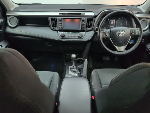 USED 2017 17 Toyota Rav4 2.5 Vvt-H Business Edition Plus Suv 5dr Petrol Hybrid Cvt Euro 6 (s/S) (safety Sense, Nav) (197 Ps) Navigation+parking Sensors