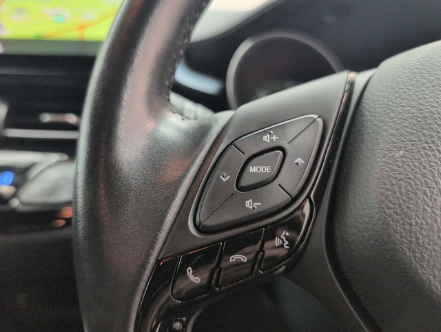USED 2021 71 Toyota C-Hr 1.8 Vvt-H Gpf Design Suv 5dr Petrol Hybrid Cvt Euro 6 (s/S) (122 Ps) Front Sport Seats+reversing Camera