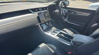 USED 2022 72 JAGUAR XF 2.0 D200 MHEV R-Dynamic SE Saloon 4dr Diesel Auto Euro 6 (s/s) (204 ps) 12 MONTHS WARRANTY INCLUDED