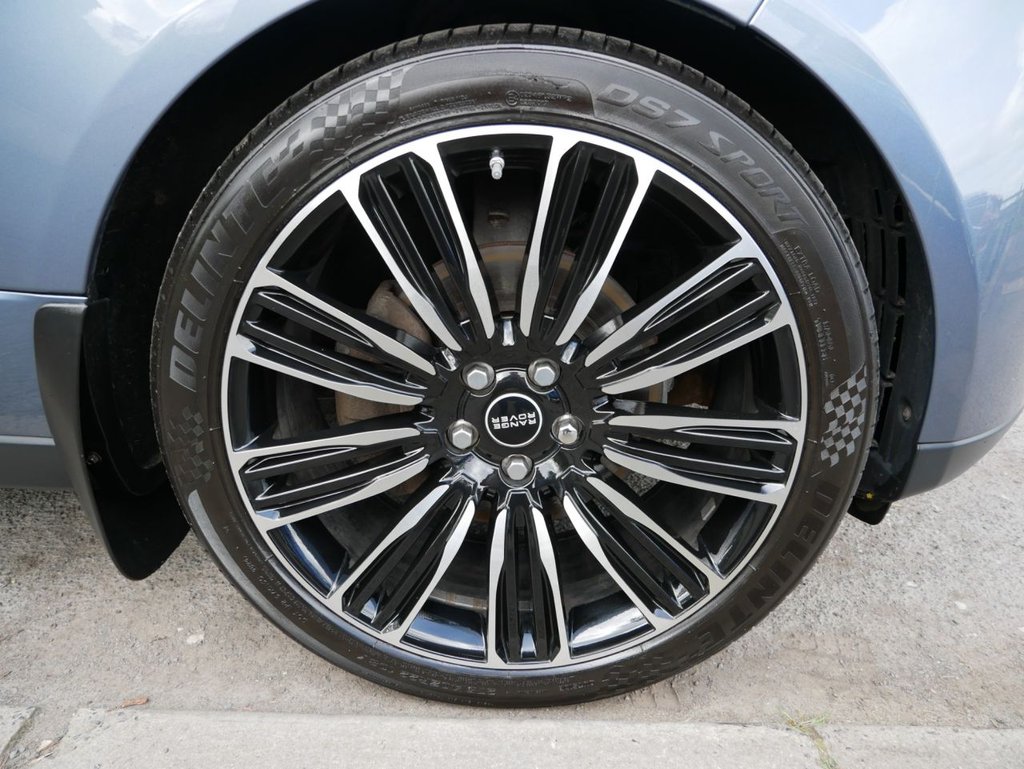 USED 2019 LAND ROVER RANGE ROVER 3.0 SD V6 Vogue SUV 5dr Diesel Auto 4WD Euro 6 (s/s) (275 ps) TRACKER AND GHOST FITTED