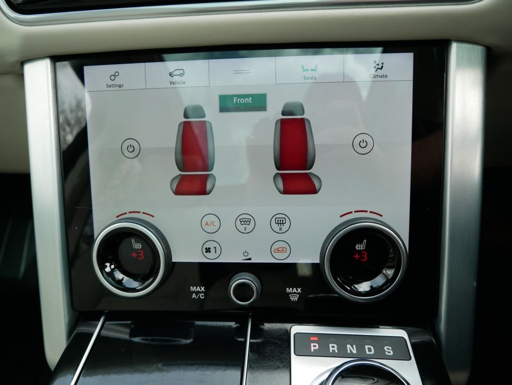 USED 2019 LAND ROVER RANGE ROVER 3.0 SD V6 Vogue SUV 5dr Diesel Auto 4WD Euro 6 (s/s) (275 ps) TRACKER AND GHOST FITTED