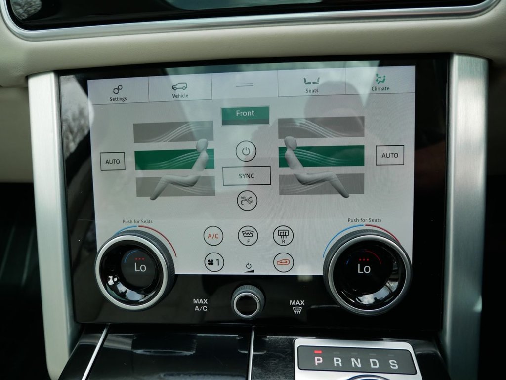 USED 2019 LAND ROVER RANGE ROVER 3.0 SD V6 Vogue SUV 5dr Diesel Auto 4WD Euro 6 (s/s) (275 ps) TRACKER AND GHOST FITTED
