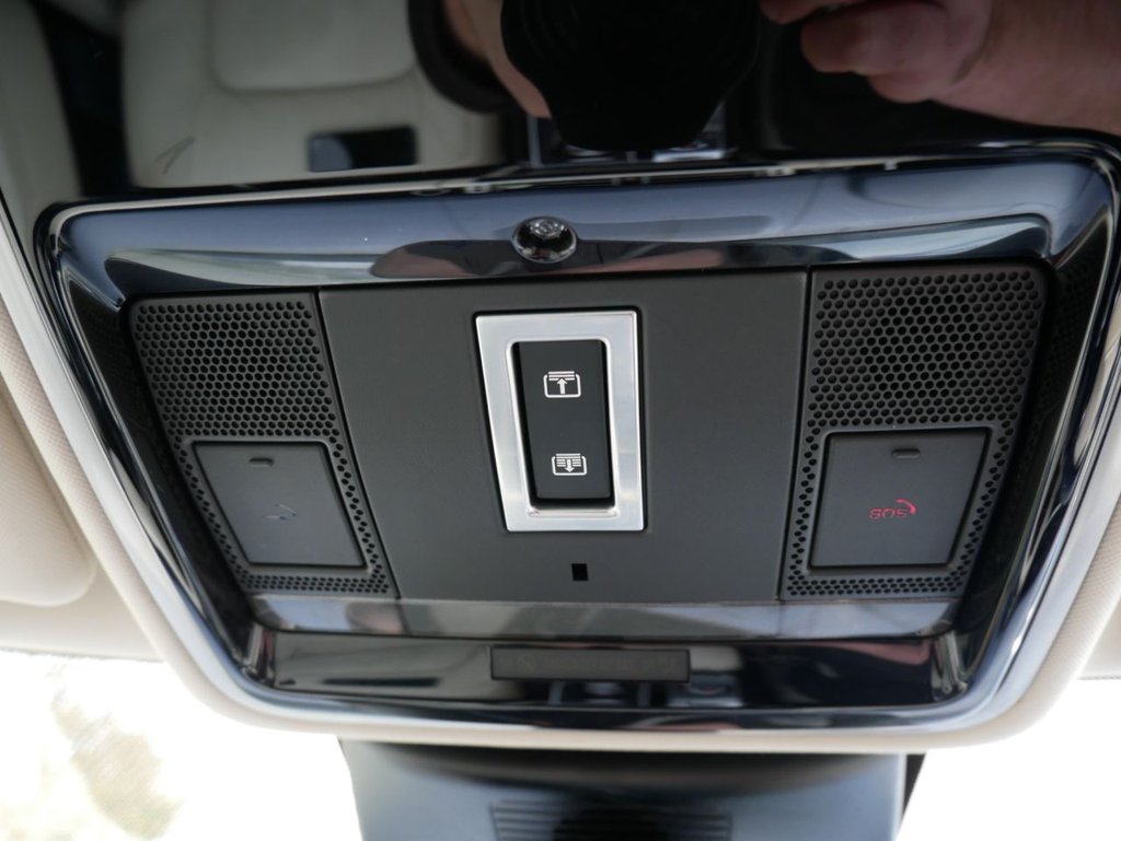 USED 2019 LAND ROVER RANGE ROVER 3.0 SD V6 Vogue SUV 5dr Diesel Auto 4WD Euro 6 (s/s) (275 ps) TRACKER AND GHOST FITTED