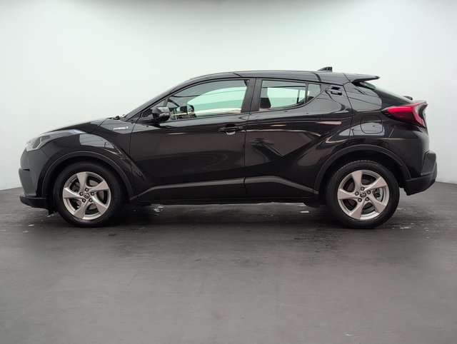 USED 2017 17 Toyota C-Hr 1.8 Vvt-H Icon Suv 5dr Petrol Hybrid Cvt Euro 6 (s/S) (122 Ps) - Parking Camera + Air Con