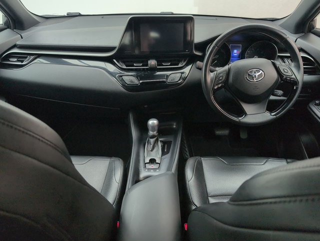 USED 2017 17 Toyota C-Hr 1.8 Vvt-H Icon Suv 5dr Petrol Hybrid Cvt Euro 6 (s/S) (122 Ps) - Parking Camera + Air Con