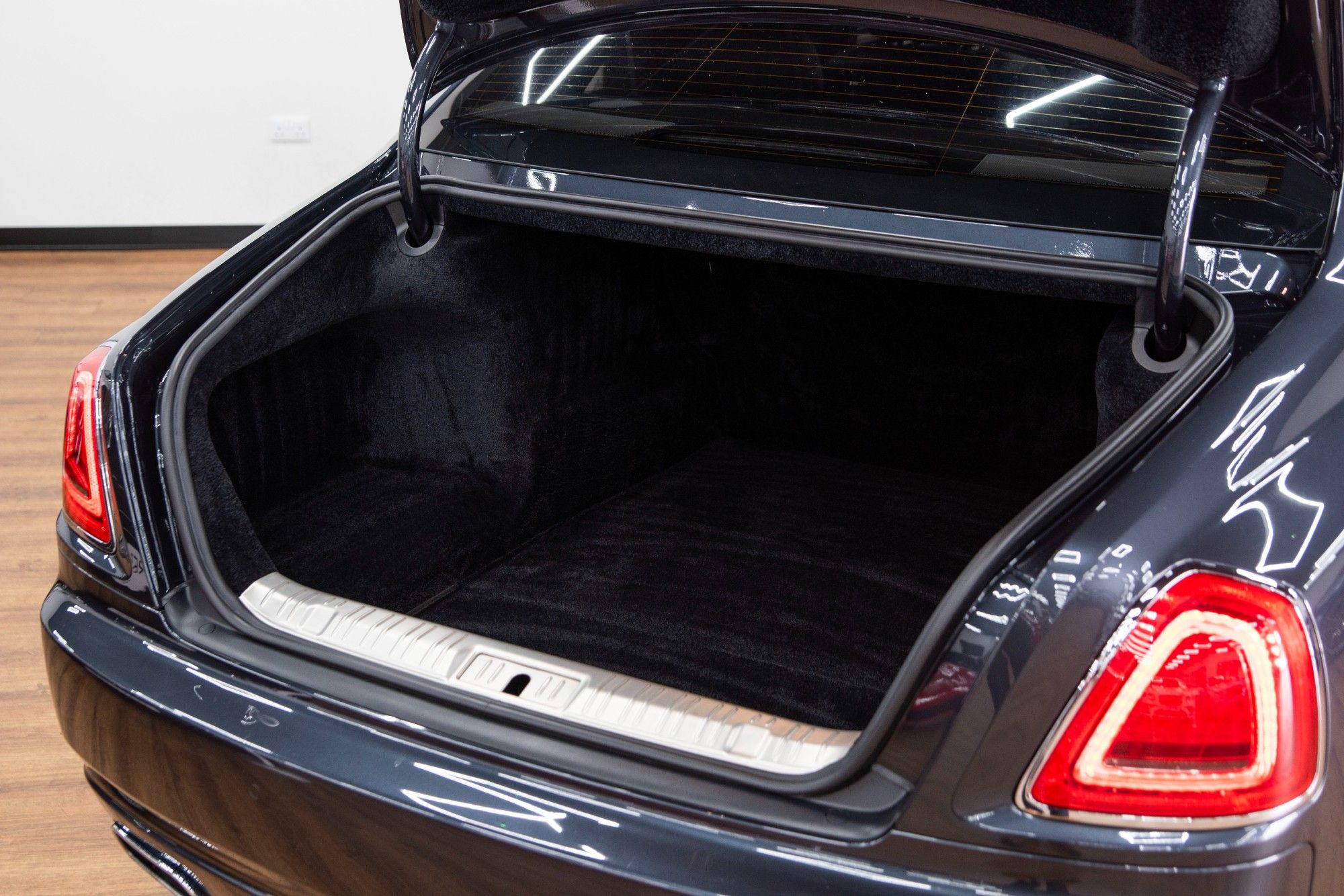 USED 2013 K ROLLS-ROYCE GHOST 6.6 V12 Saloon  