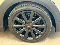 USED 2017 67 MINI HATCH 1.5 Cooper Panoramic JCW Kit Hatchback 3 Door Petrol Manual Euro 6 (s/s) (136 ps) 6 MINI SERVICES  TO 38,411 MILES